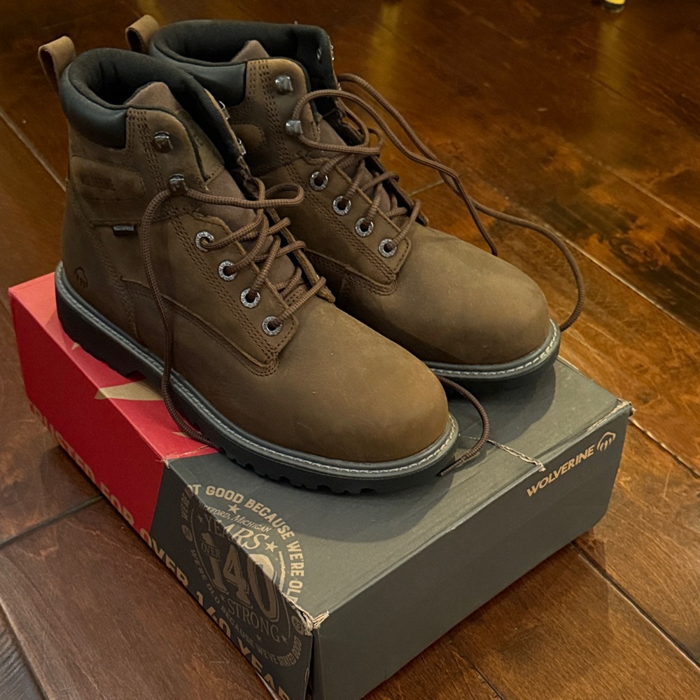Wolverine Brown Lace-Up Men's Work Boots